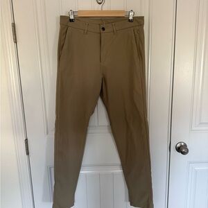 Lululemon men’s khaki ABC pants 32x32